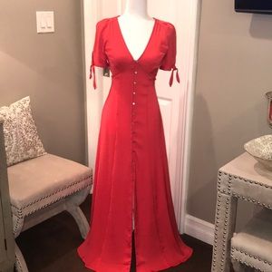 Karlie Kloss Express maxi dress